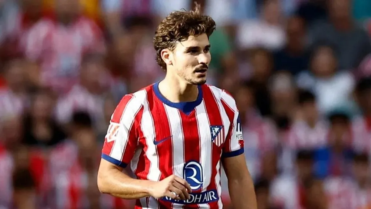 حرب الـ 500 مليون.. لماذا قال أتلتيكو "لا" لبرشلونة في صفقة جوليان ألفاريز؟