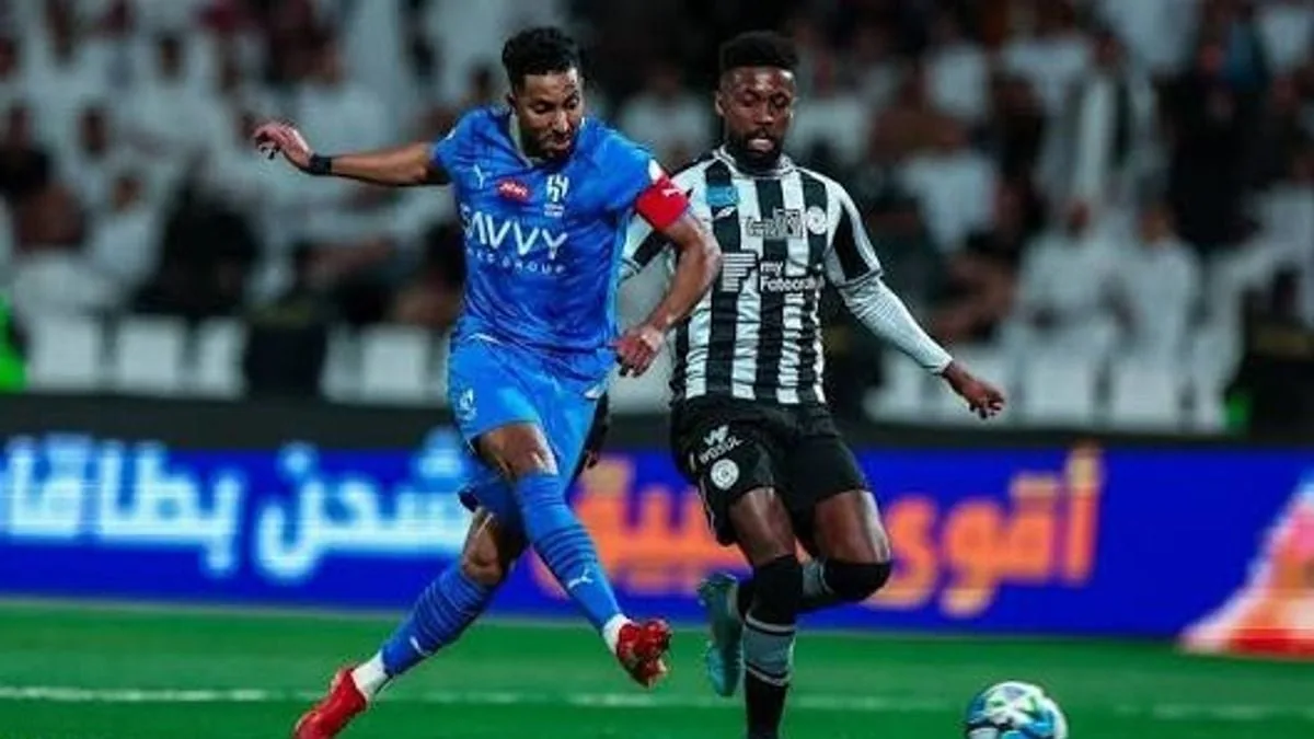 سبب غير معتاد يؤخر بداية مباراة الهلال والشباب